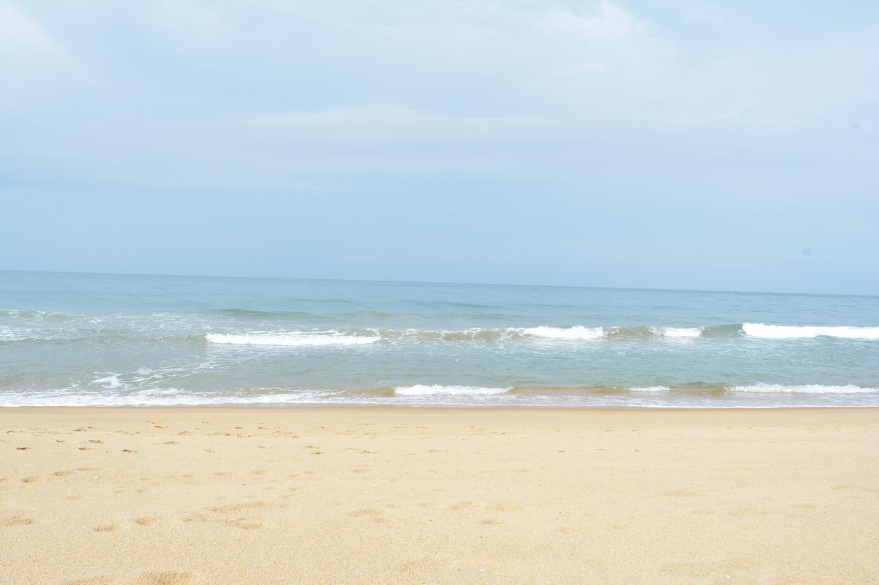 Seahorse Beach Resort Калпития Экстерьер фото